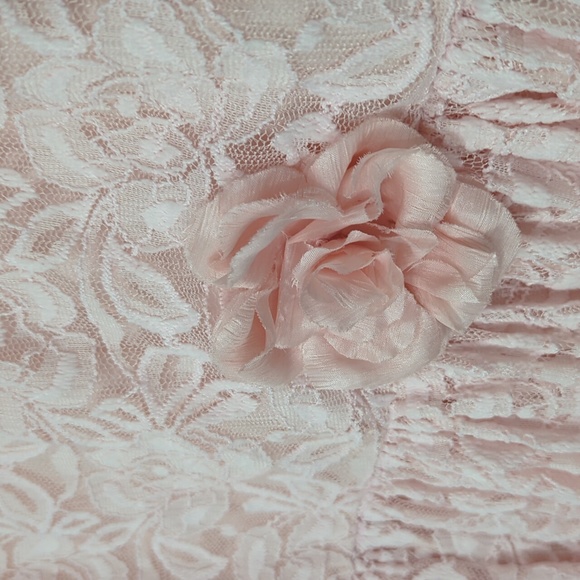 EUC Light Pink Lilt Rose Lace Dress With Flower - Picture 7 of 7